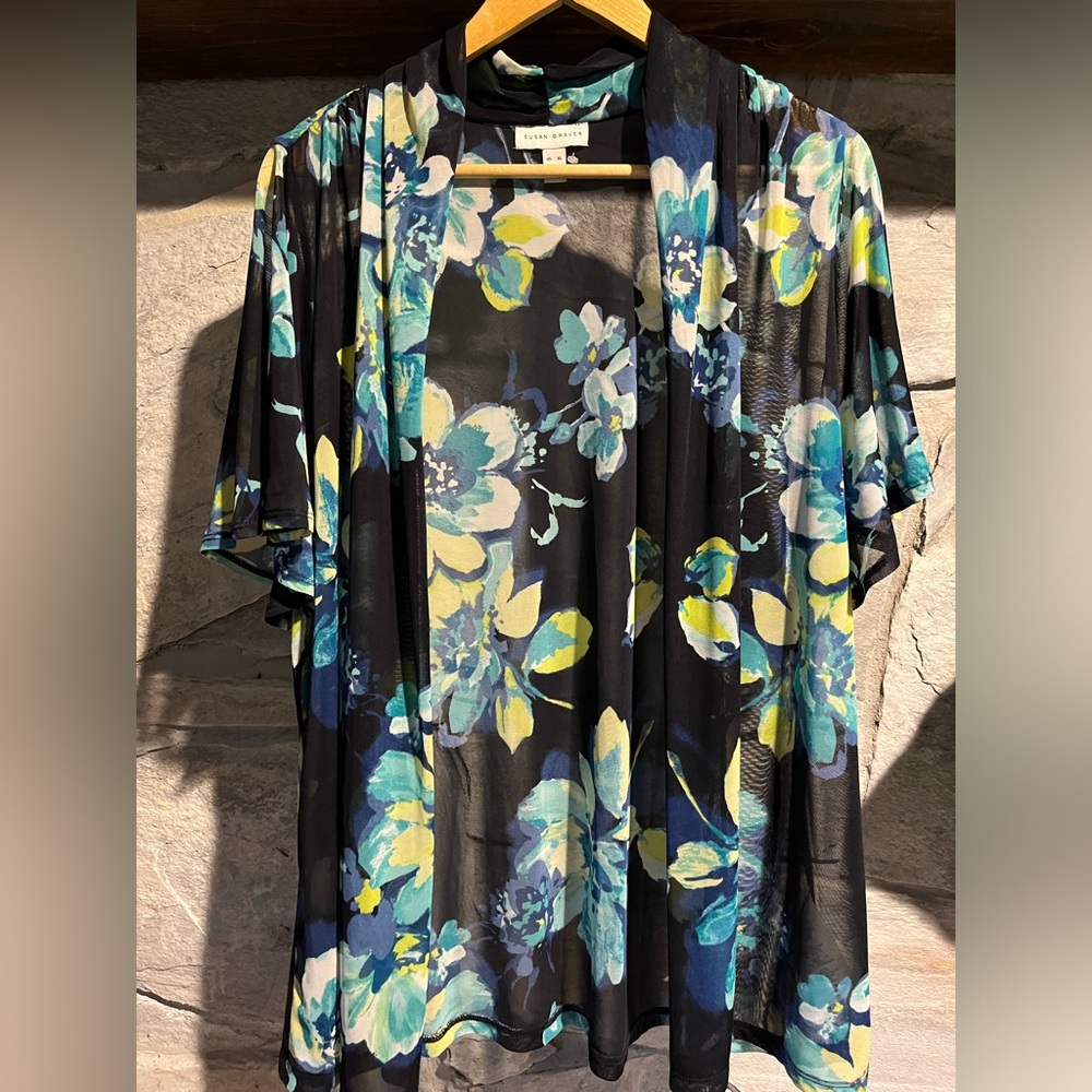 Susan Graver floral open style semi sheer blouse, XL